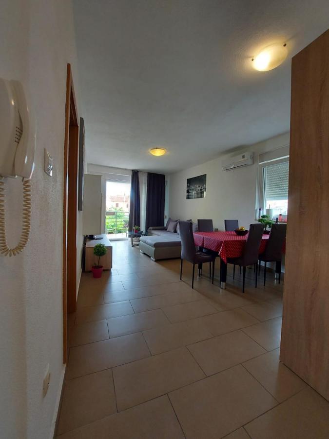 זאדאר Luciano Apartment מראה חיצוני תמונה